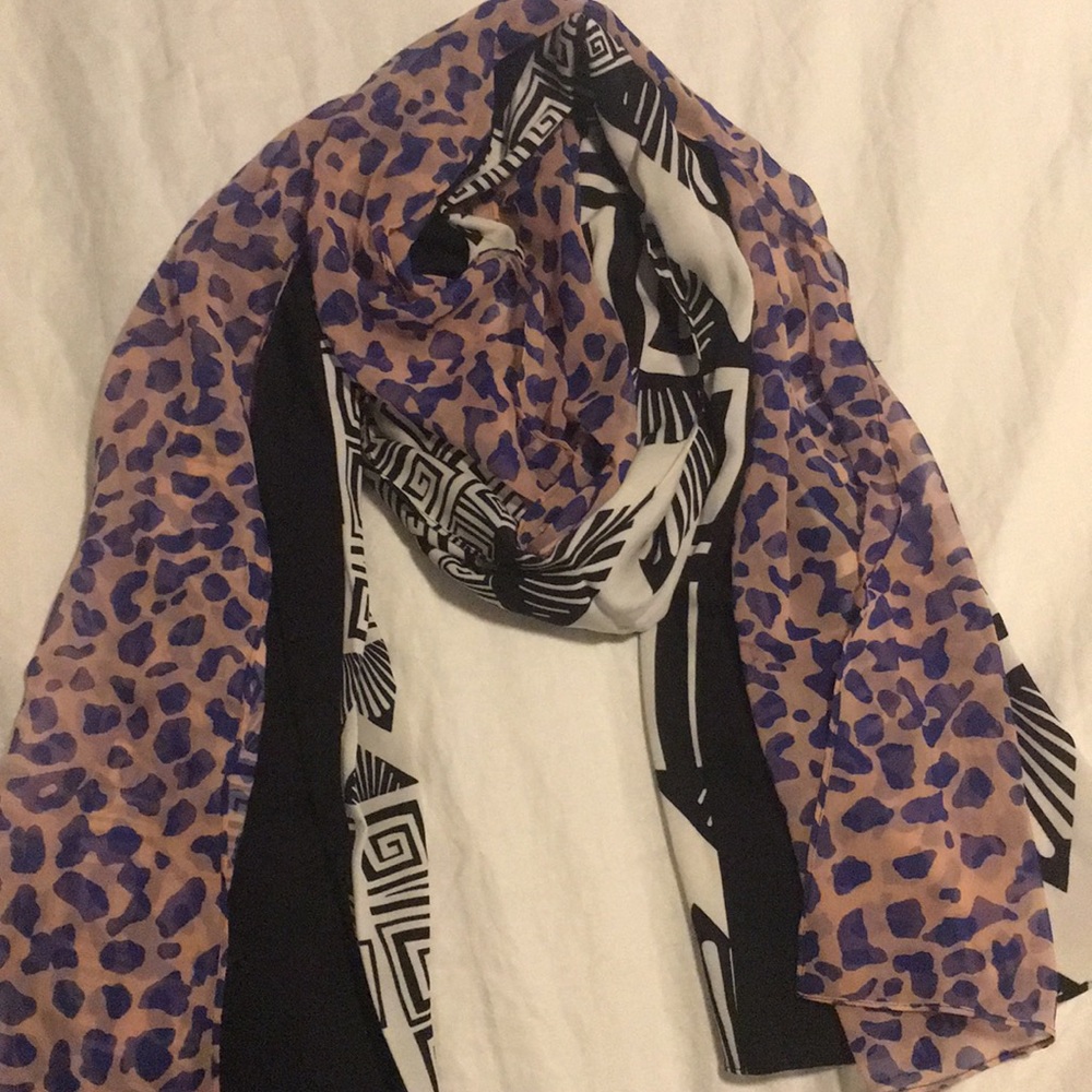 Diane Von Furstenberg silk scarf
