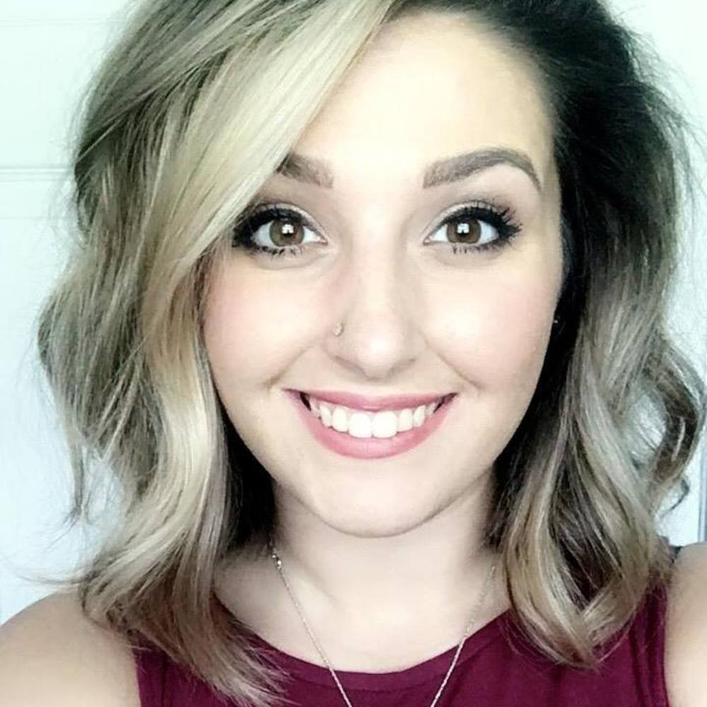 Meet your Posher, Alexandra