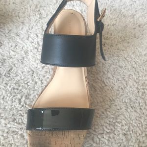 Tommy H. Wedge platform sandals in black
