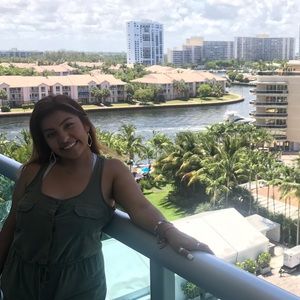 Meet your Posher, Dulce