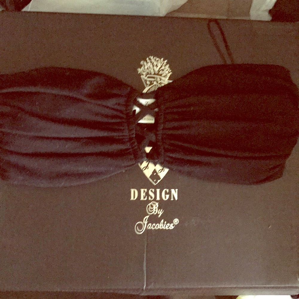 Black bandeau
