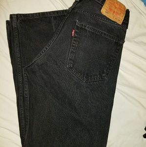 Men's levis jeans