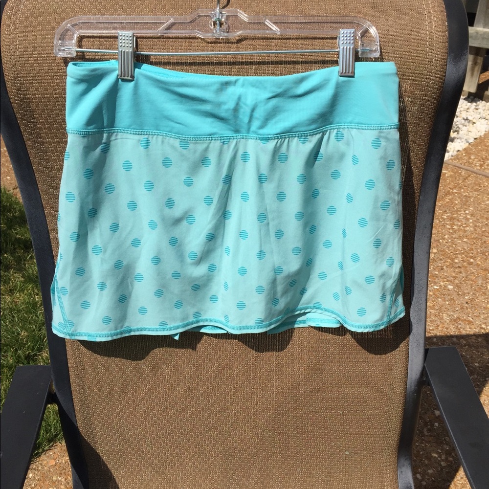 Lululemon blue polka dot Pace Setter Skirt Skort 6