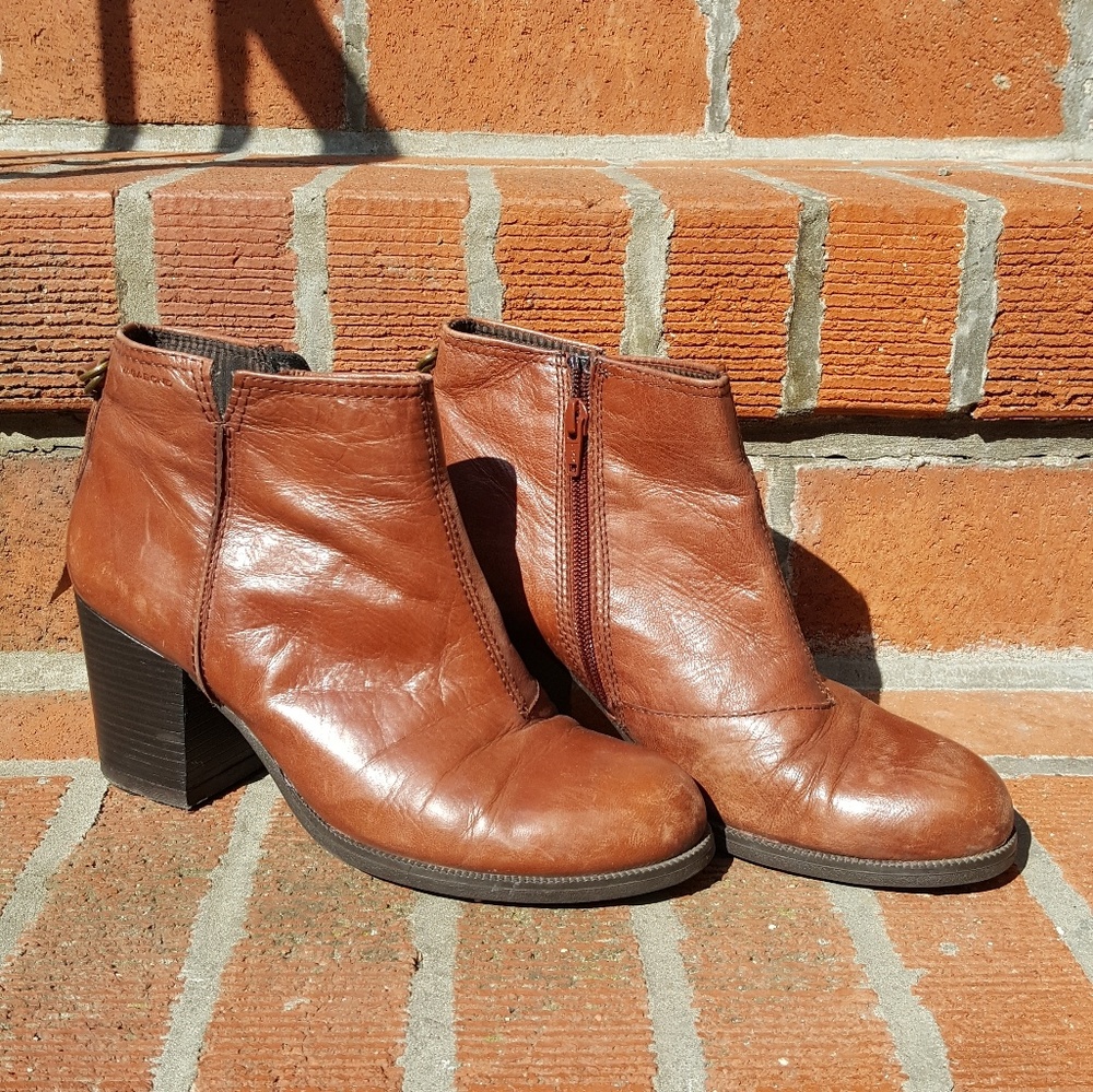 Vagabond Leather Booties (9)