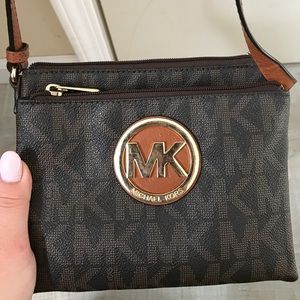 MIchael Kors cross body purse