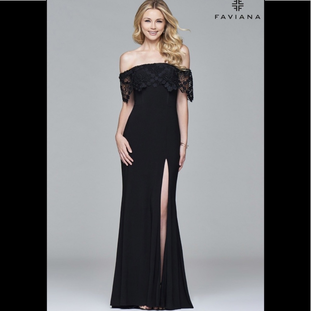 Off the shoulder Favianna gown - worn once