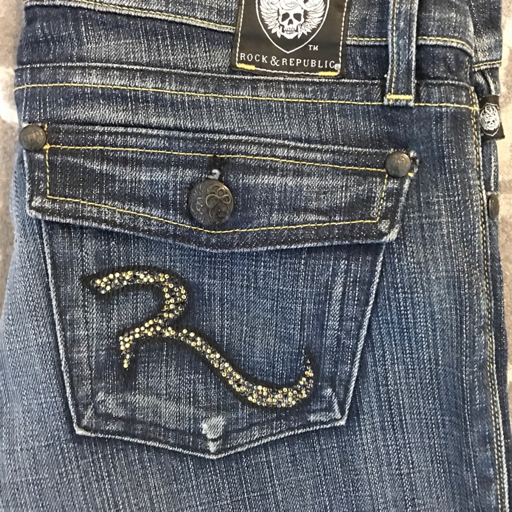 Rock&Republic low rise flare SWAROVSKI CRYS jeans.