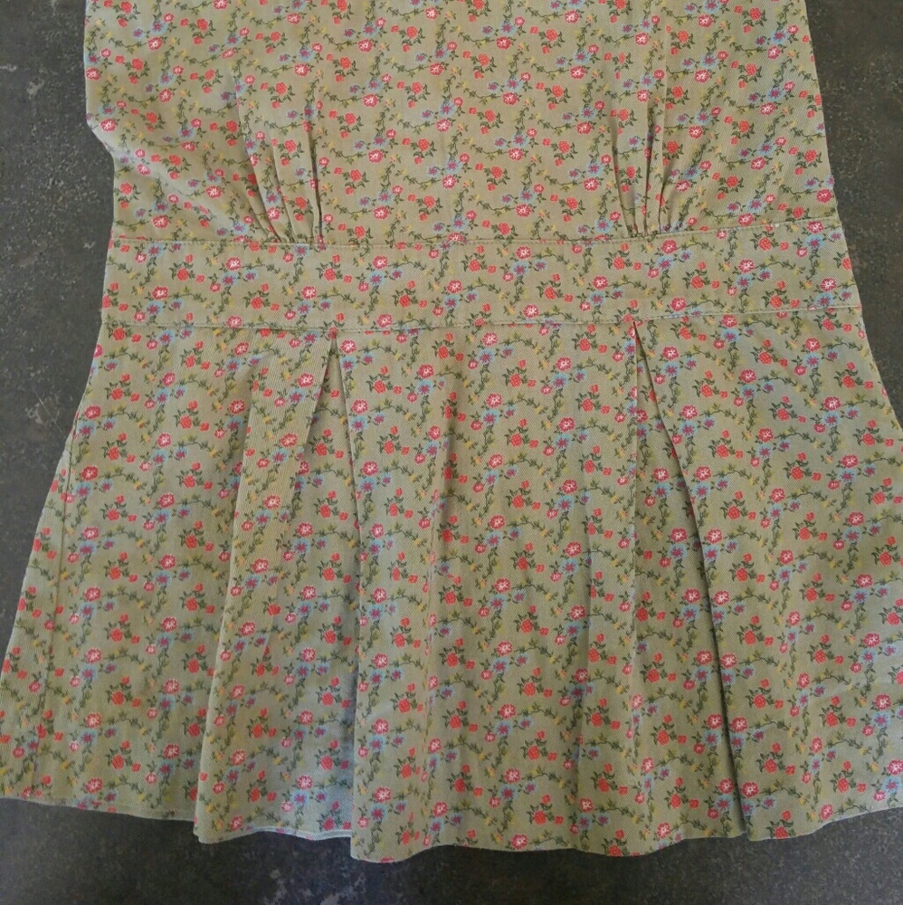 Dress - Picture 3 of 3