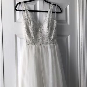 Short wedding dress