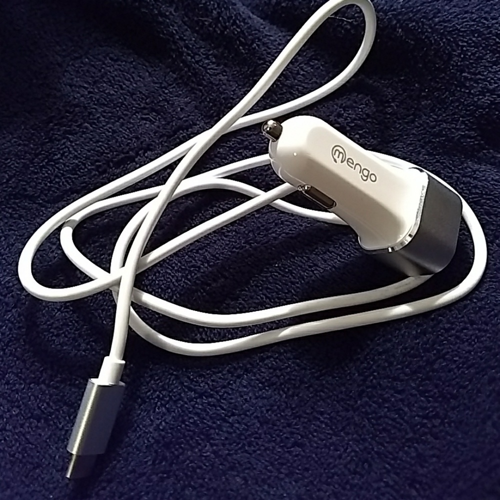 Mengo USB Car Charger