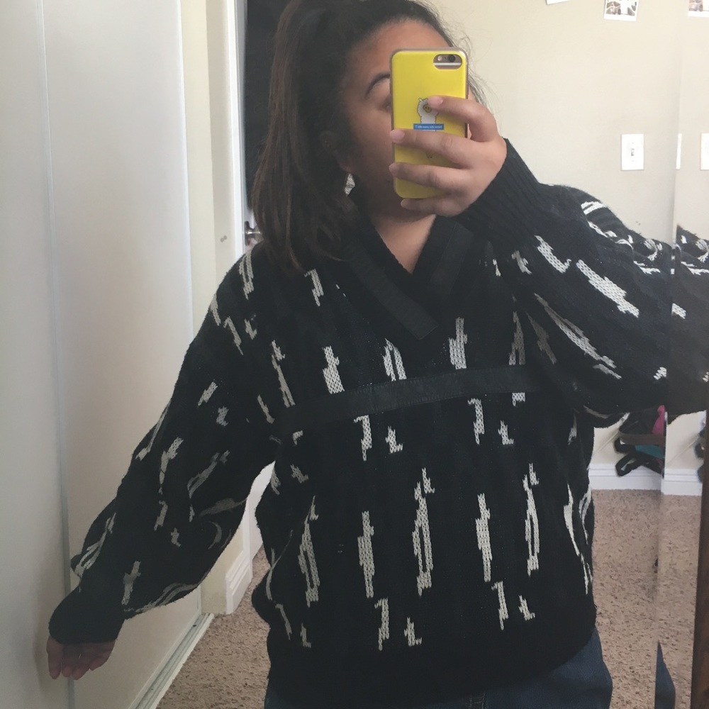 Vintage black, white and gray knitted sweater - Picture 1 of 4