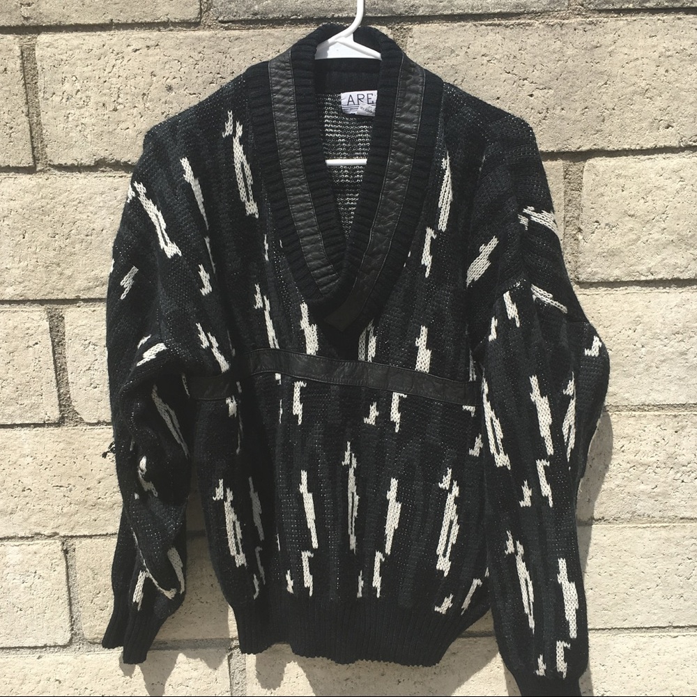 Vintage black, white and gray knitted sweater - Picture 2 of 4