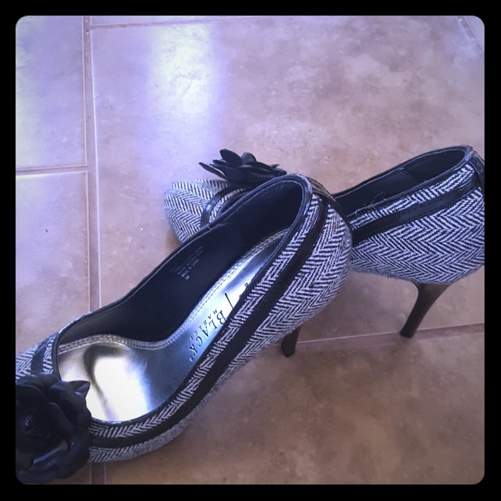 White house black market flower heels size 6