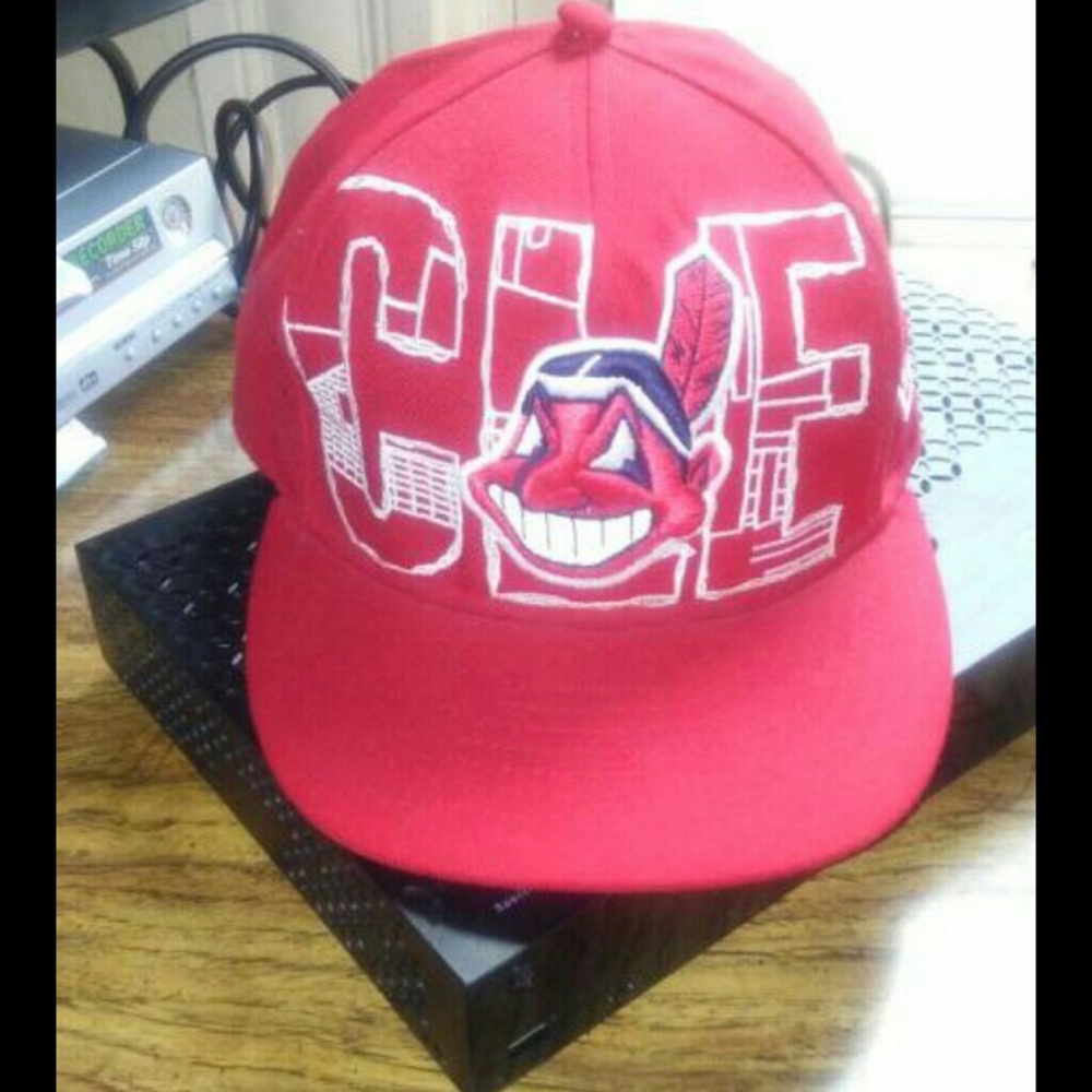 Cavaliers fitted hat