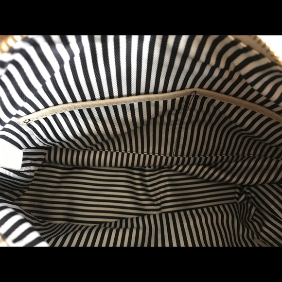 Gently Used Kate Spade bag - Picture 7 of 7