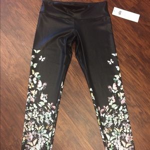 Alo butterfly yoga pants size small