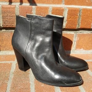 Leather pointed toe booties (9.5)