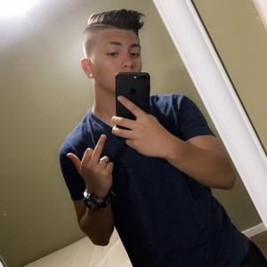 Meet your Posher, Javier