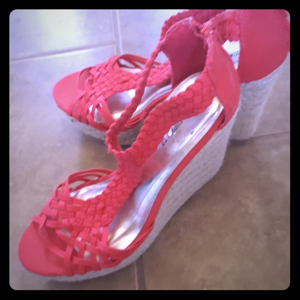 Mission coral wedges size 6 SALE