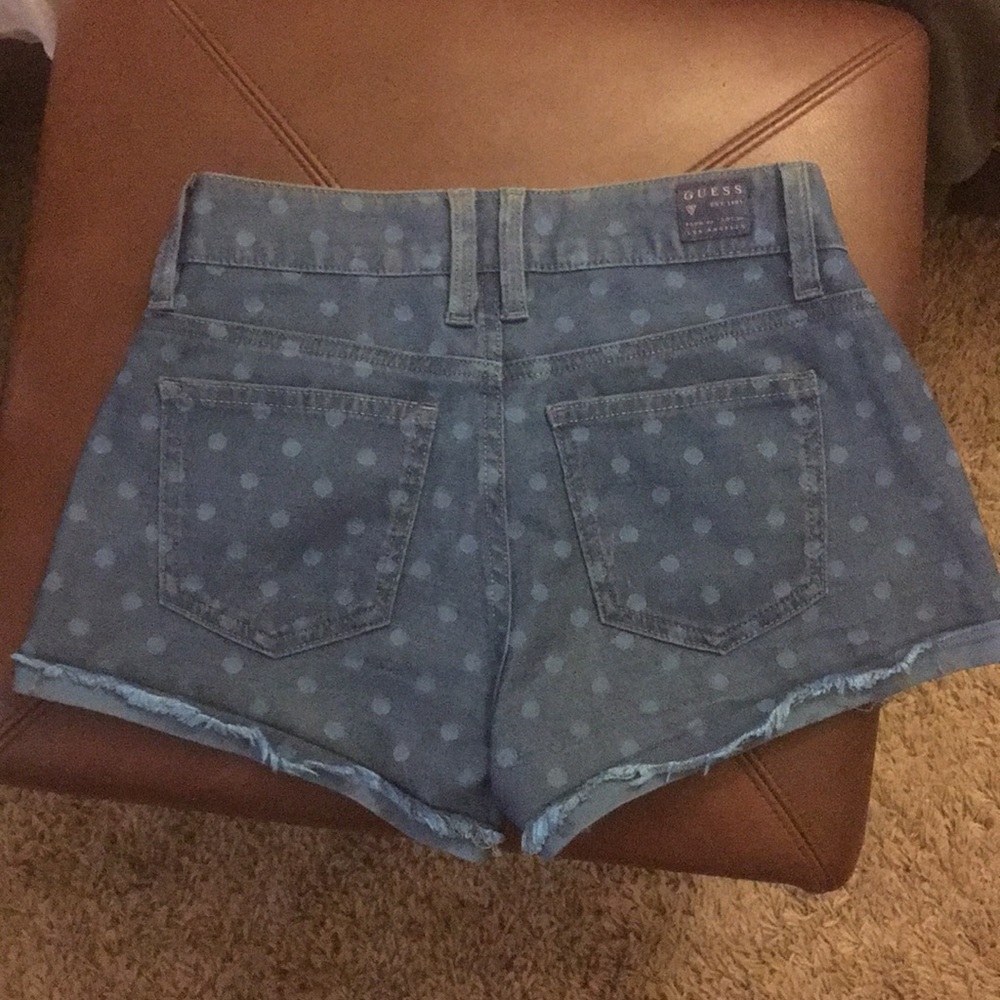 Guess shorts - Picture 2 of 4