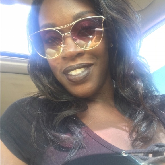 Meet your Posher, Aisha - Picture 1 of 1