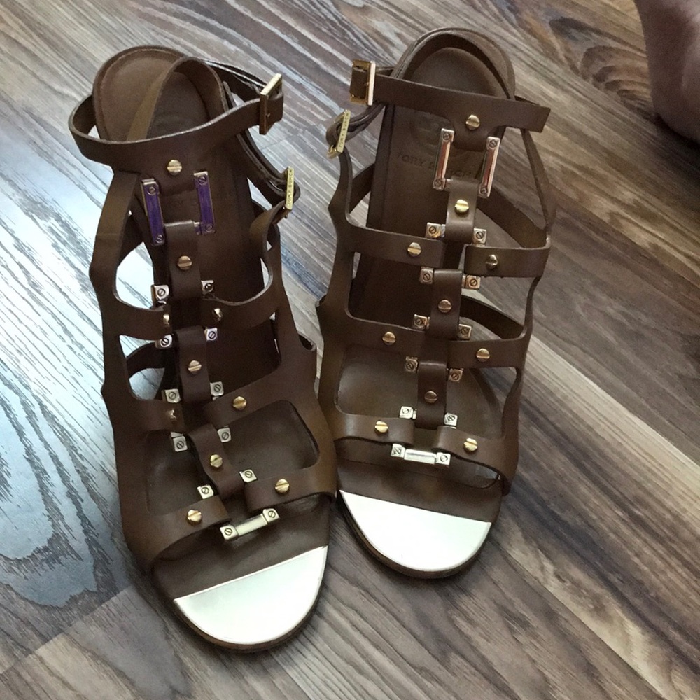 Tory birch gold plated heels