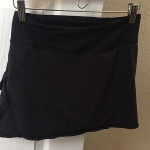 Lululemon skirt size 2