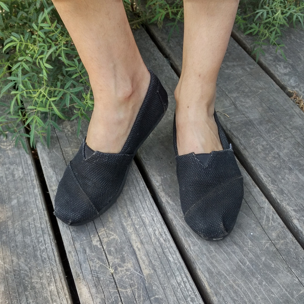 TOMS Classic Sturdy Canvas All Black Sz 6.5