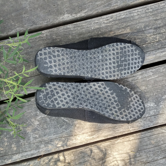 TOMS Classic Sturdy Canvas All Black Sz 6.5 - Picture 5 of 5