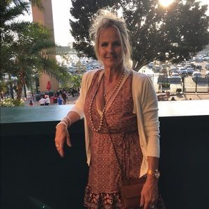 Meet your Posher, Joni