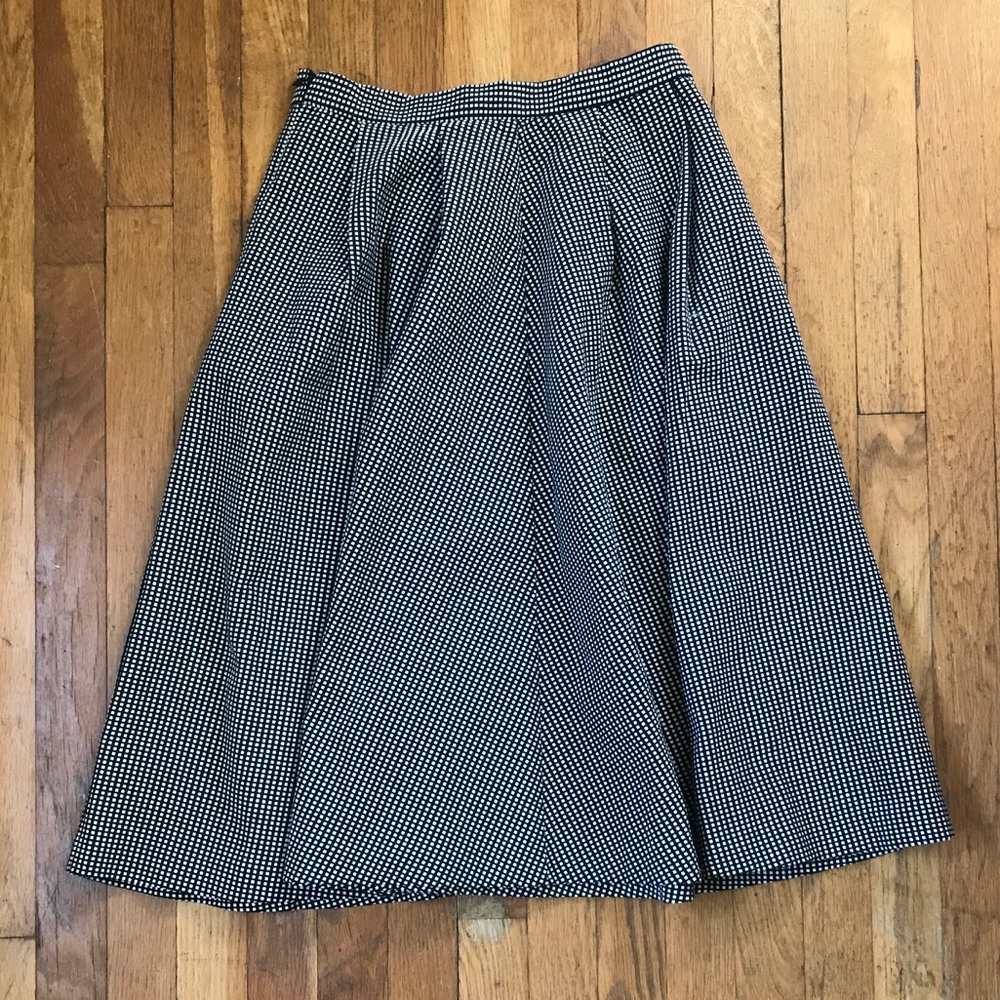 High waisted skirt