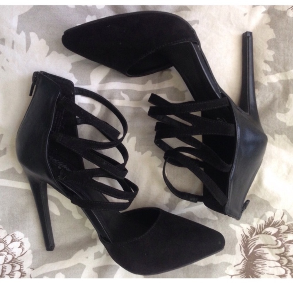 ❣️Mossimo Strappy Heals 👠👠❣️