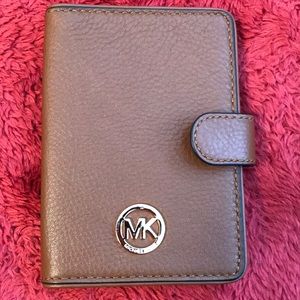 Michael Kors Fulton Leather Passport Case Holder