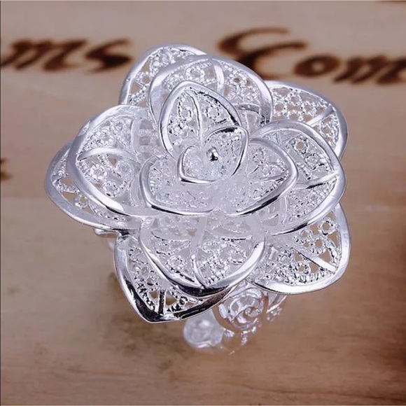 Jewelry - NWOT Silver Filigree Oversized Rose Statement Ring
