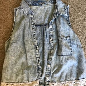 Acid washed vest