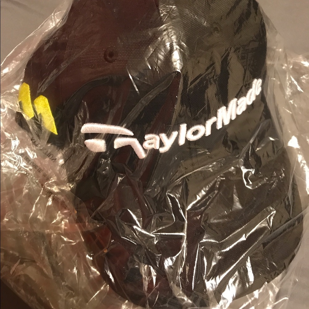 New in plastic TaylorMade M1 golf hat