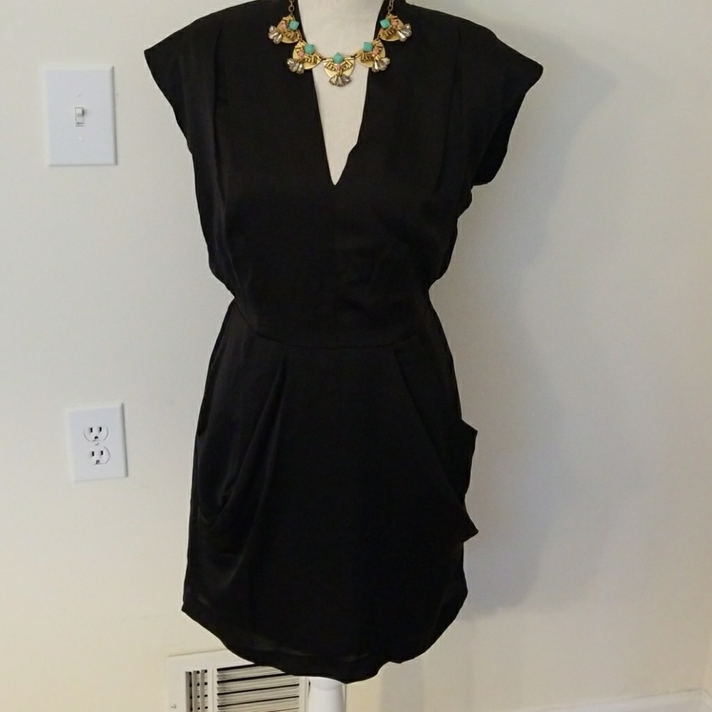 Black dress with pockets silky material