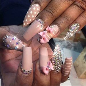 Meet your Posher, Latisha