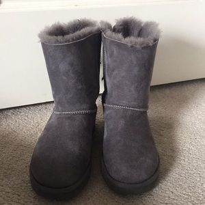 Bailey bow Ugg boots