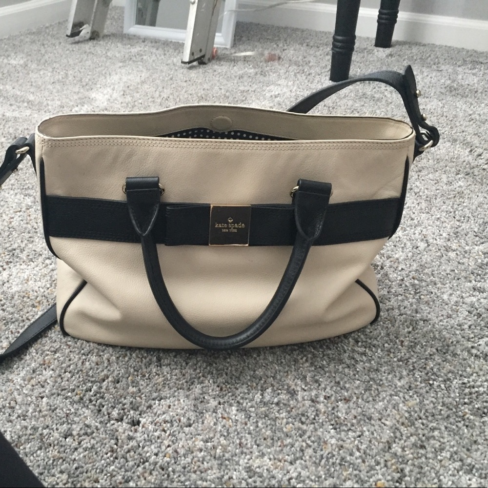 Kate spade purse
