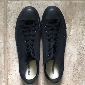 Men's all black Converse