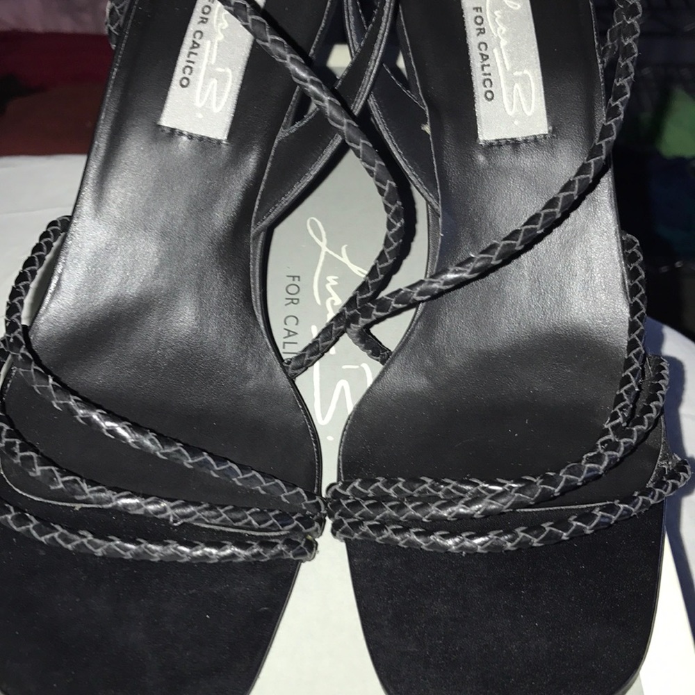NiB Black shoes
