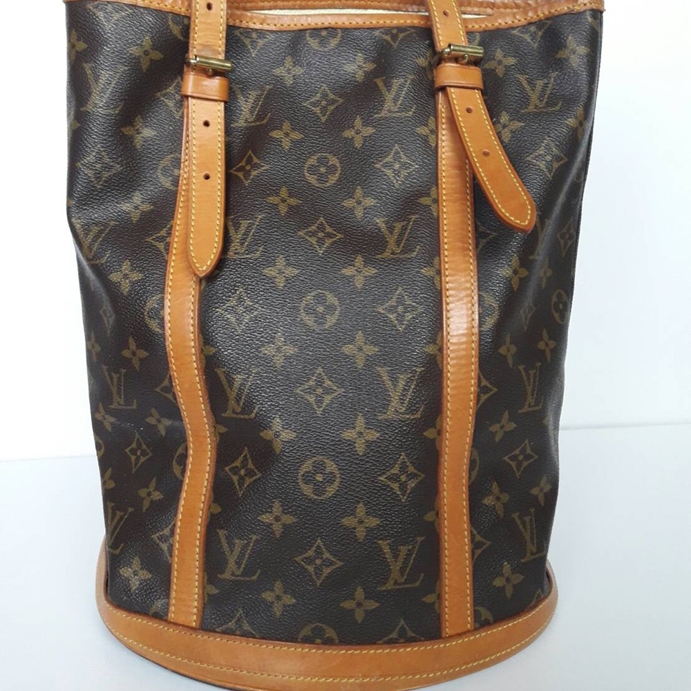 ‼️Sold ‼️💯% Authentic Louis Vuitton Bucket GM.