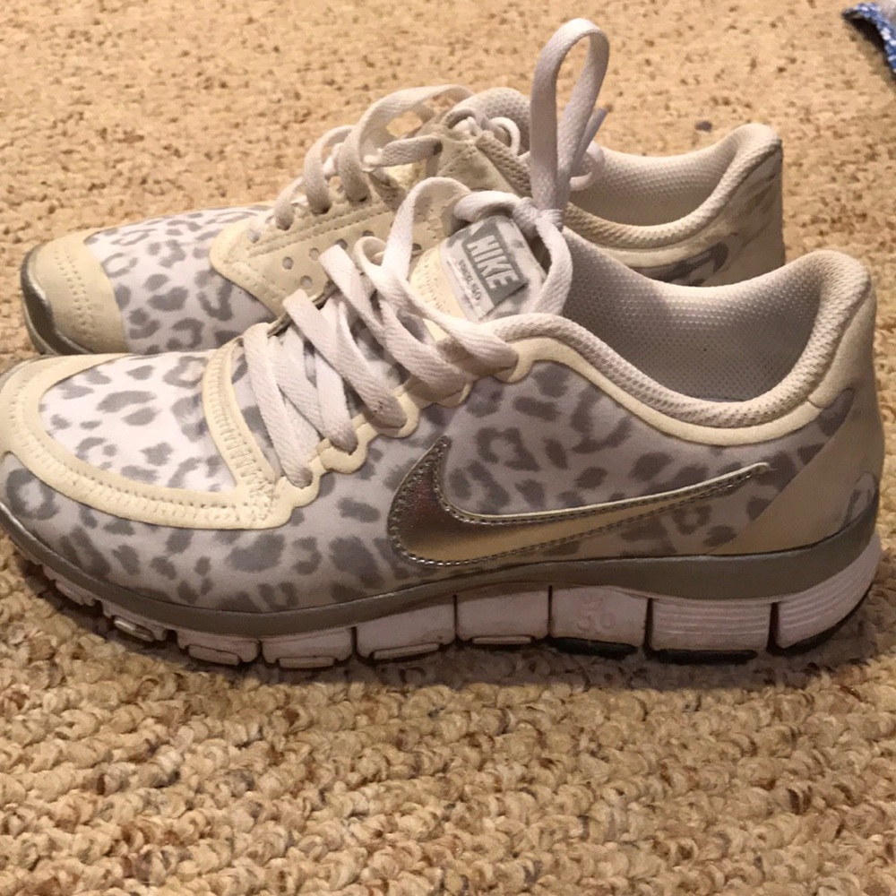 Nike 5.0 Women's size 6.5