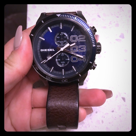 BRAND NEW Diesel Watch - Picture 1 of 4