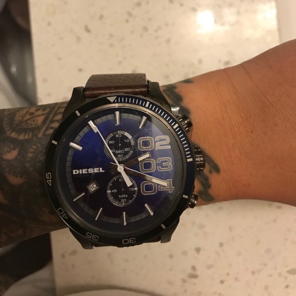 BRAND NEW Diesel Watch - Picture 2 of 4