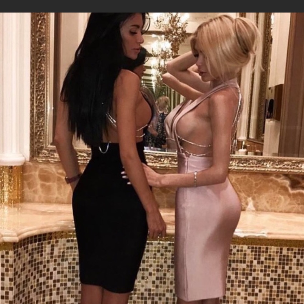 LAST ONE🔥 THICK HIGH QUALITY BANDAGE DRESS - Picture 5 of 8