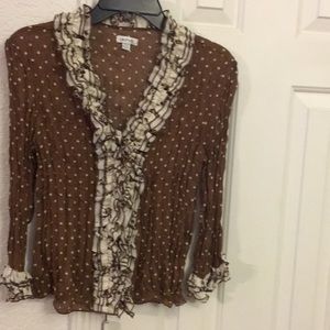 🇺🇸Jaliper top buttons inside middle ruffle