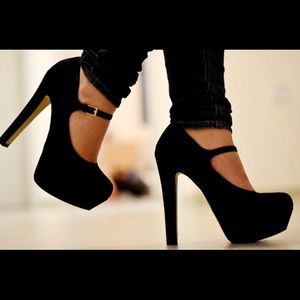 Black suede Mary Jane pumps