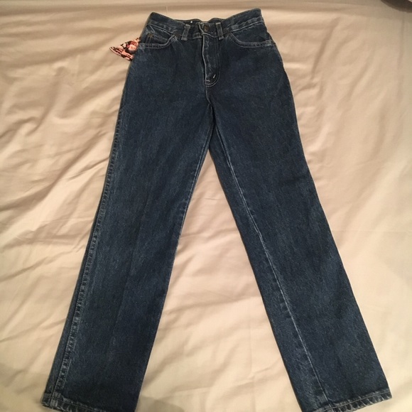 NWT Vintage Chic Petite High Waisted Jeans 23" - Picture 2 of 3